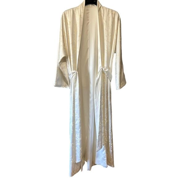Natori Sleek satin jacquard Robe - Picture 2 of 13
